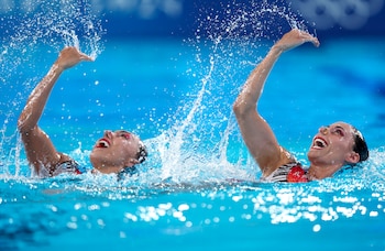 Paris 2024 Olympics - Artistic Swimming - Duet Free Routine - Aquatics Centre, Saint-Denis, France - August 10, 2024. Nuria Diosdado of Mexico and Joana Jimenez of Mexico perform. REUTERS/Gonzalo Fuentes