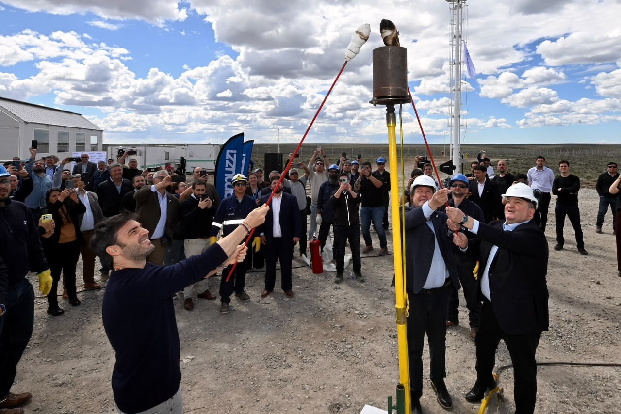 Ignacio Torres, Alberto Weretilneck y Rolando Figueroa inauguraron la Planta Compresora Holdich: los detalles del proyecto