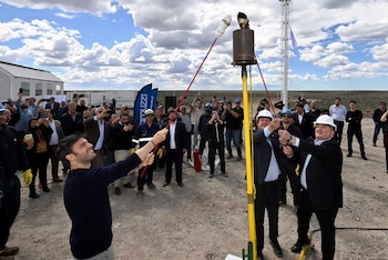 Los gobernadores de Chubut, Río Negro y Neuquén completaron la repotenciación del Sistema Cordillerano-Patagónico con la inauguración de la Planta Compresora Holdich en Comodoro Rivadavia