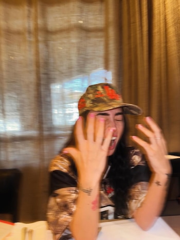 La emoción de la rosarina