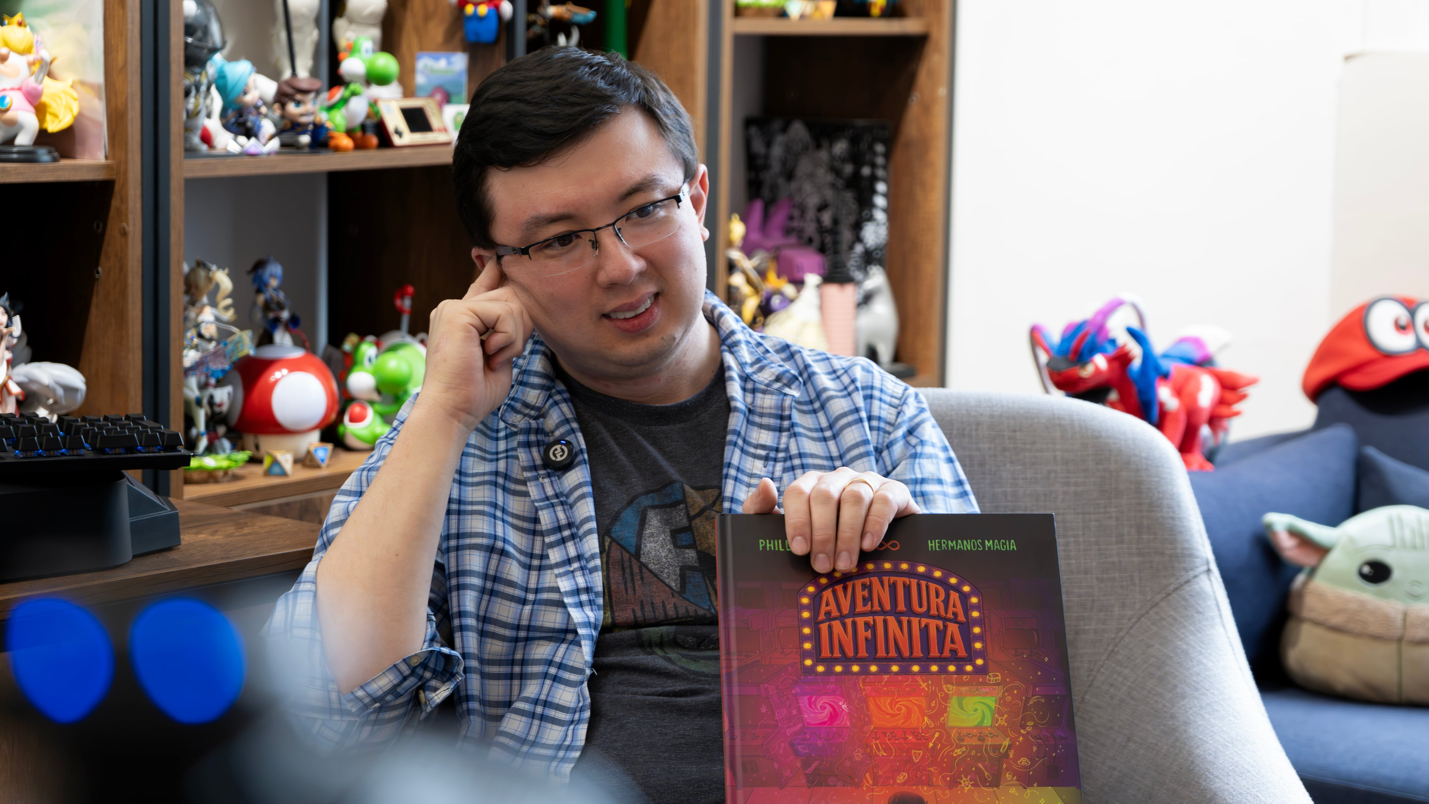 Phillip Chu Joy presenta su libro-juego