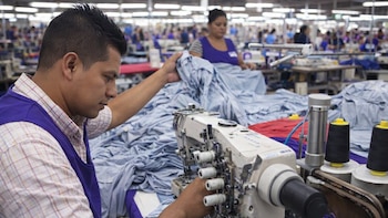 Cámara textil salvadoreña presenta avances ante compradores internacionales en EE.UU.
