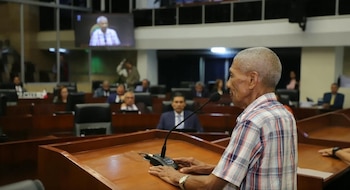 El dirigente Héctor Ávila se dirigió a los diputados haciéndoles un llamado para que solidaricen con el gremio que representa. (AN)
