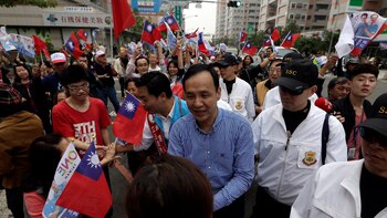 El KMT anuncia referéndums contra