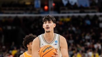 Aday Mara se luce con Michigan y jugará la final de la NCAA