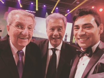 El locutor fallecido junto a