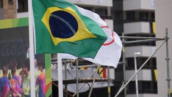 Rio City Hall Begins Looking