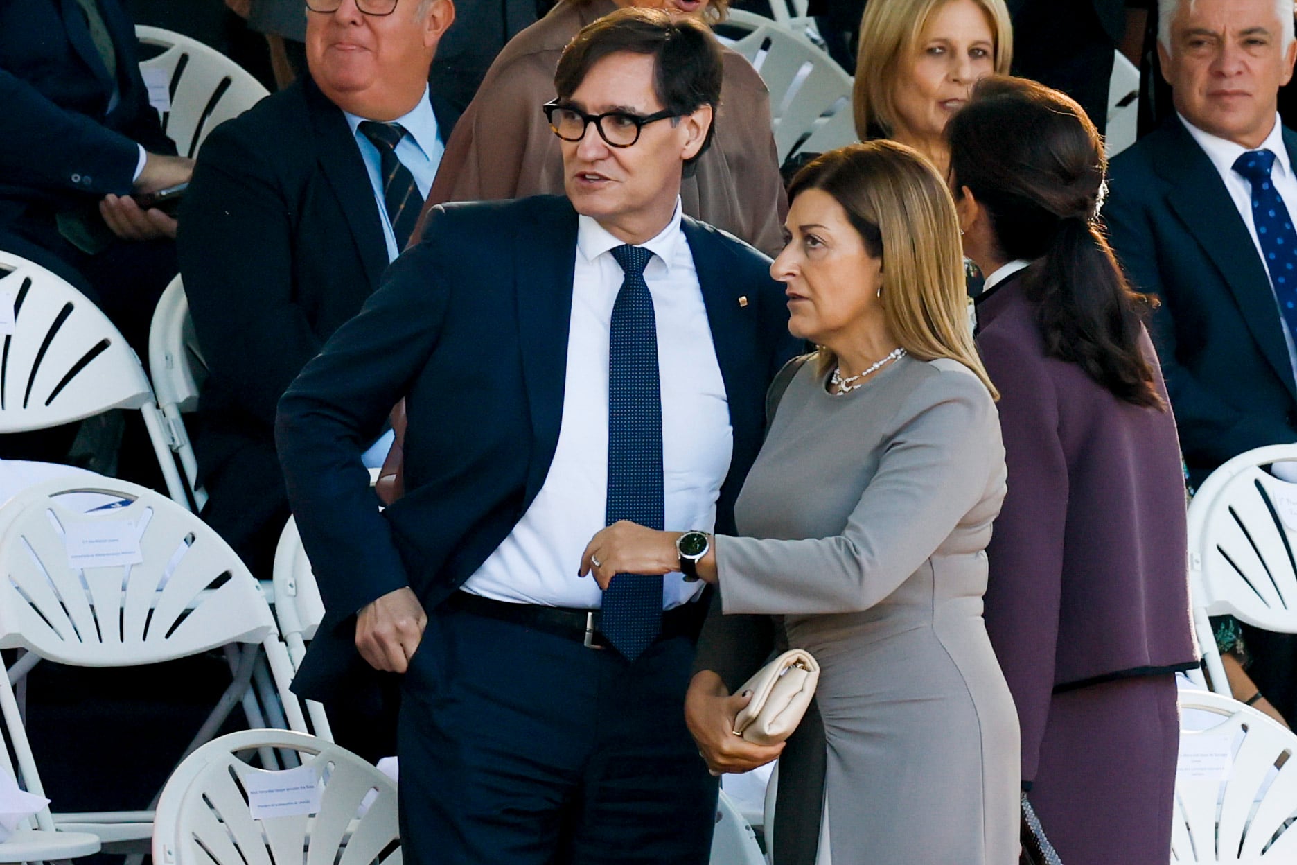 Salvador Illa y María José Sáenz de Buruaga, presidentes de Cataluña y Cantabria. (EFE/Ballesteros)