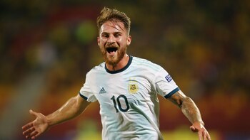 Con Alexis Mac Allister como