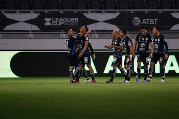 Los Gallos Blancos tenían que