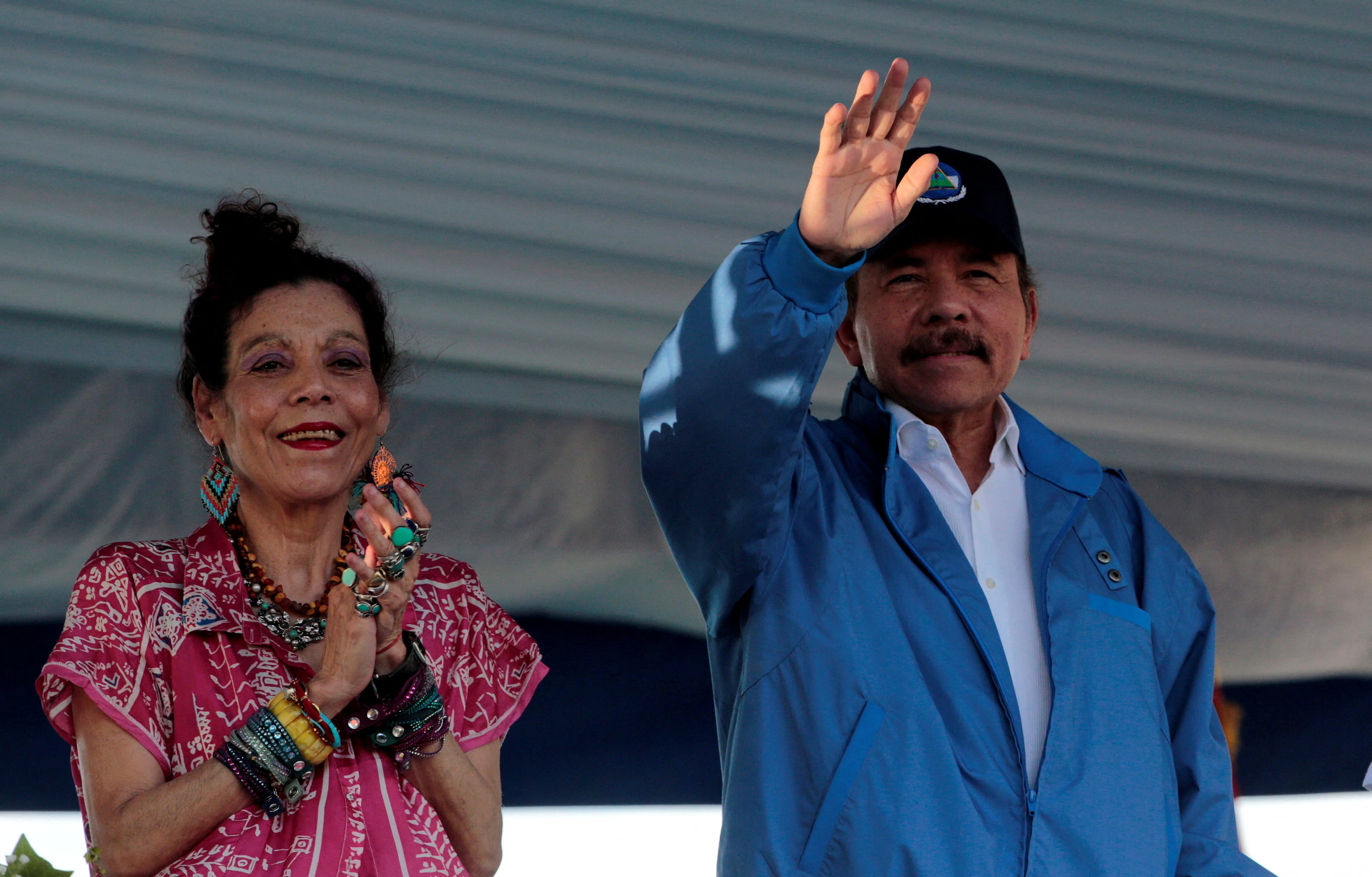 En el origen de la red familiar están Rosario Murillo y Daniel Ortega, ahora copresidente Der Nicaragua. Murillo usó su relación con Ortega para ascender en el poder de Nicaragua (Foto REUTERS/Oswaldo Rivas)