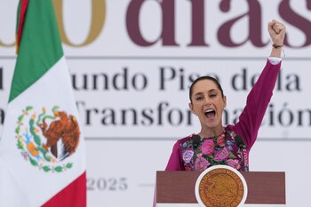 La presidenta Claudia Sheinbaum hace