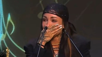 El desconsolado llanto de María Becerra al ganar en los Martín Fierro de la Música: “Se lo quiero dedicar a ella”