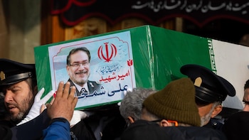 EEUU sanciona a una veintena de personas, empresas y petroleros vinculados a la "élite del régimen" de Irán