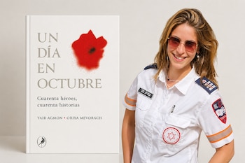 Libro blanco con el título Un día en octubre a la izquierda y una mujer sonriente con uniforme médico blanco y gafas de sol a la derecha.