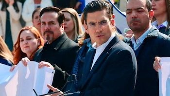 PAN “reta” a Morena: cada