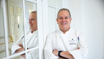 El chef Rafael Casín de la Torre lleva sabores de las tres regiones peruanas a España