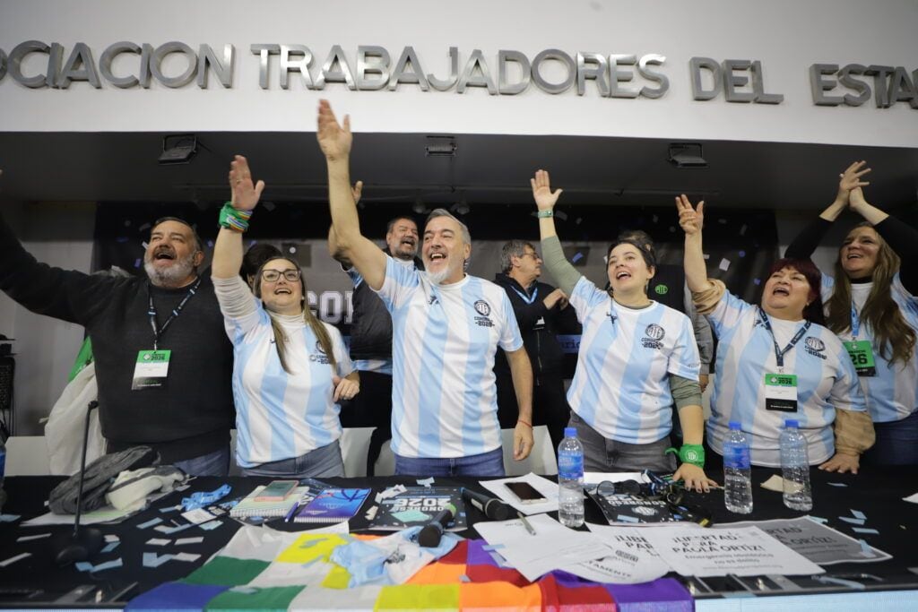 El pedido de ATE abarca a la Administración Pública Nacional, los organismos descentralizados, los entes públicos, las empresas y las sociedades del Estado