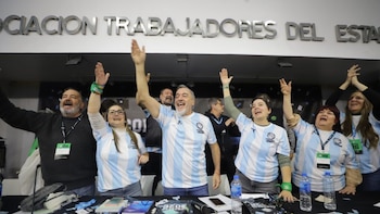 ATE pidió que el Gobierno dicte un asueto administrativo para este miércoles por el partido de Argentina-Inglaterra