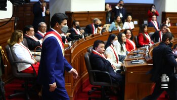 Pedro Castillo enfrentó tres mociones