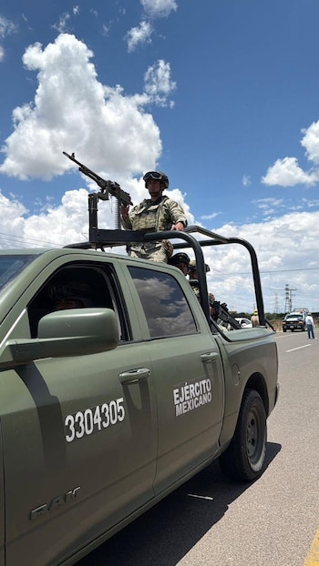 Unidad de los elementos provenientes de Querétaro. Crédito: SSP Durango