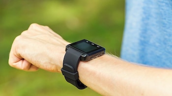 Puede que tu reloj inteligente esté sobreestimando tu quema calórica
