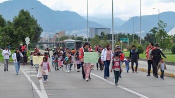 Denuncian posible instrumentalización de niños