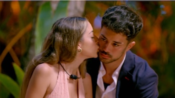 Ainhoa y Álex abandonan juntos ‘La isla de las tentaciones’ tras una hoguera de confrontación y David y Alba se suman como nueva pareja