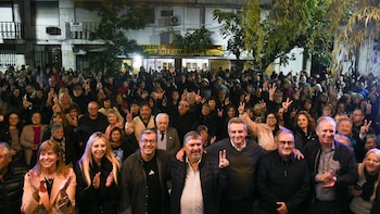 Germán Martínez y José Mayans en el PJ de Rosario por el Día de la Lealtad