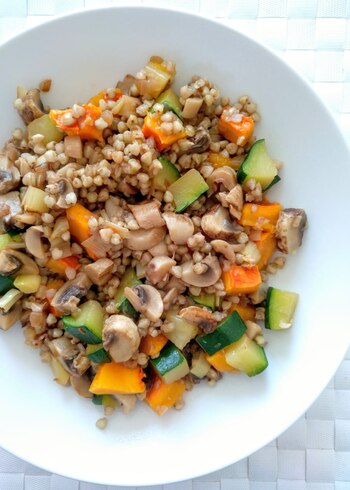 Trigo sarraceno con verduras (Ekilu)