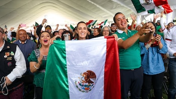 Claudia Sheinbaum felicita a la Selección tras la victoria 2-0 ante Sudáfrica en el Mundial 2026