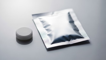 Medicación en sobres o pastillas: diferencias, qué método es más efectivo y cuál es más dañino