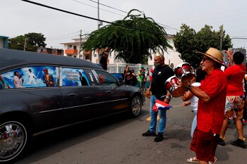 Seguidores del salsero puertorriqueño Roberto
