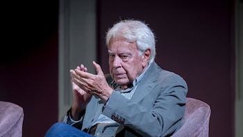 Felipe González cumple su promesa y no apoyará a Pedro Sánchez en el 29-N: el expresidente socialista votará en blanco