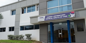 Las autoridades investigan cómo el atacante logró ingresar hasta el área donde se encontraba internado el paciente. - crédito Mired Barranquilla IPS
