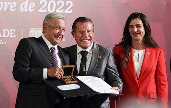 Julio César Chávez y ANa
