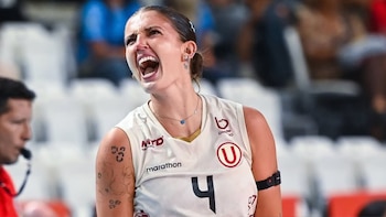 Catherine Flood acumuló un total de 496 puntos en la temporada con Universitario. Crédito: Instagram Universitario.