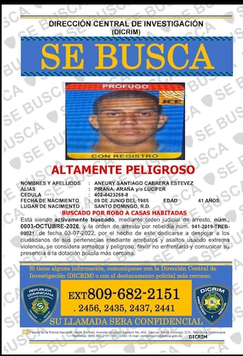 Varias plataformas de redes sociales difundieron videos del momento exacto en que los agentes interceptaron al hombre a plena luz del día. (Foto cortesía redes sociales)