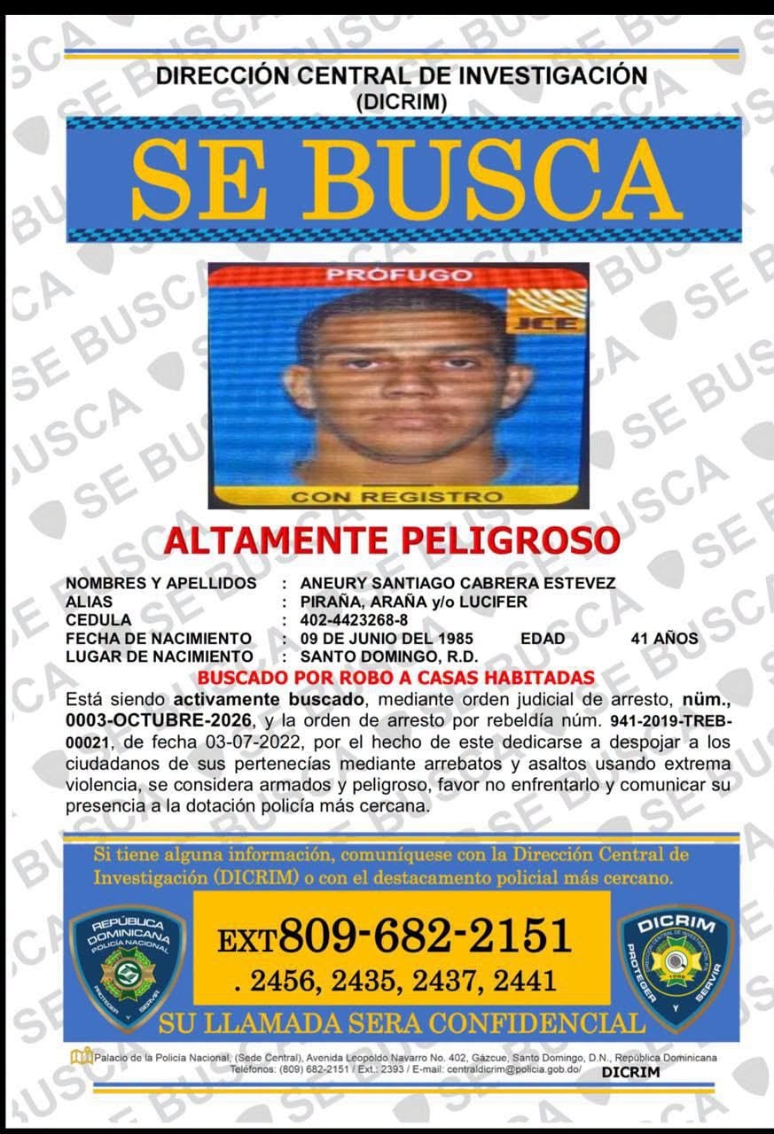Varias plataformas de redes sociales difundieron videos del momento exacto en que los agentes interceptaron al hombre a plena luz del día. (Foto cortesía redes sociales)