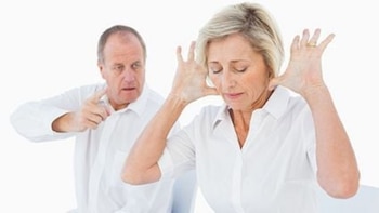 La terapia hormonal puede aliviar los cambios de humor de la menopausia