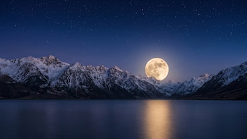 La Luna Azul de mayo de 2026 será la luna llena más pequeña del año: cuándo observarla