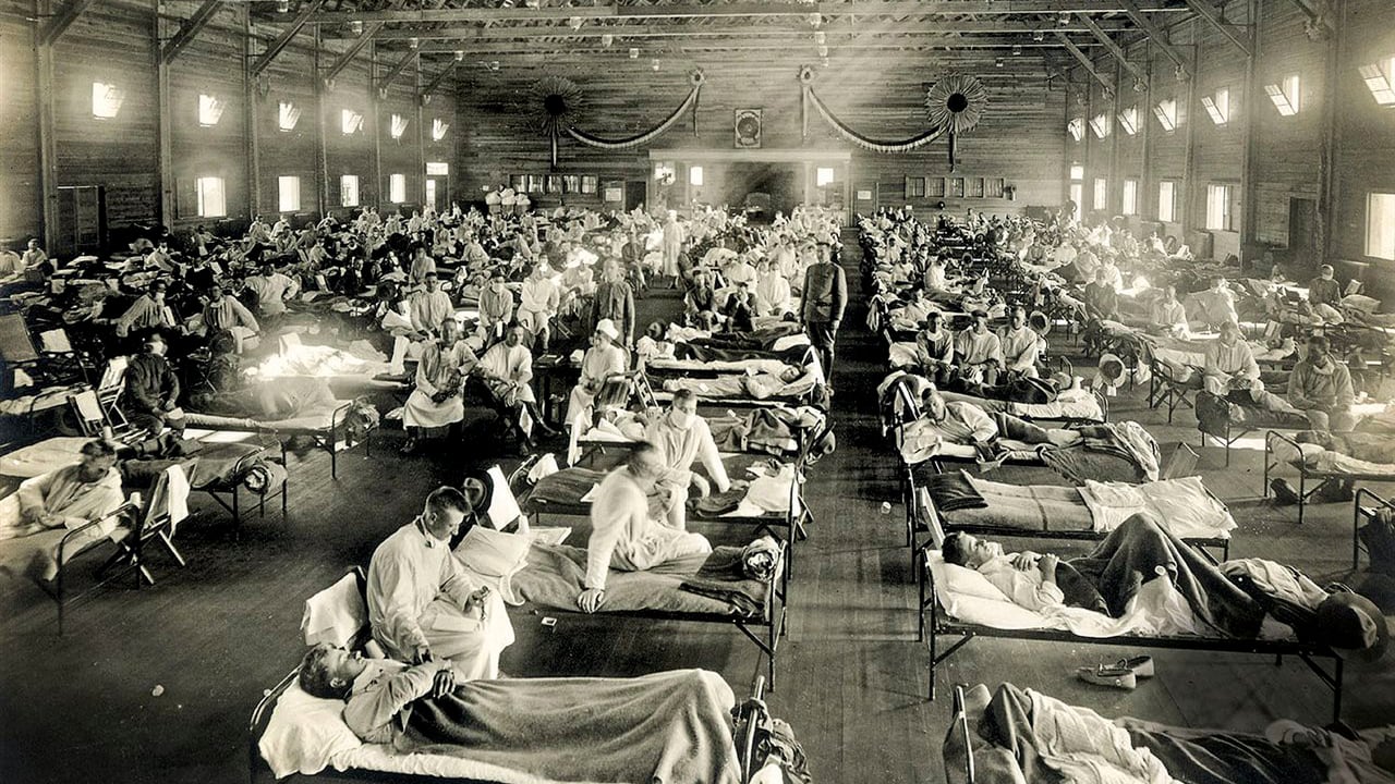 Cientos de pacientes de gripe española son atendidos