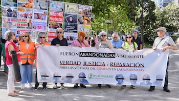 Los mismos tres exaltos cargos,