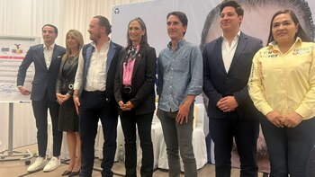 Santiago Taboada firma acuerdo con