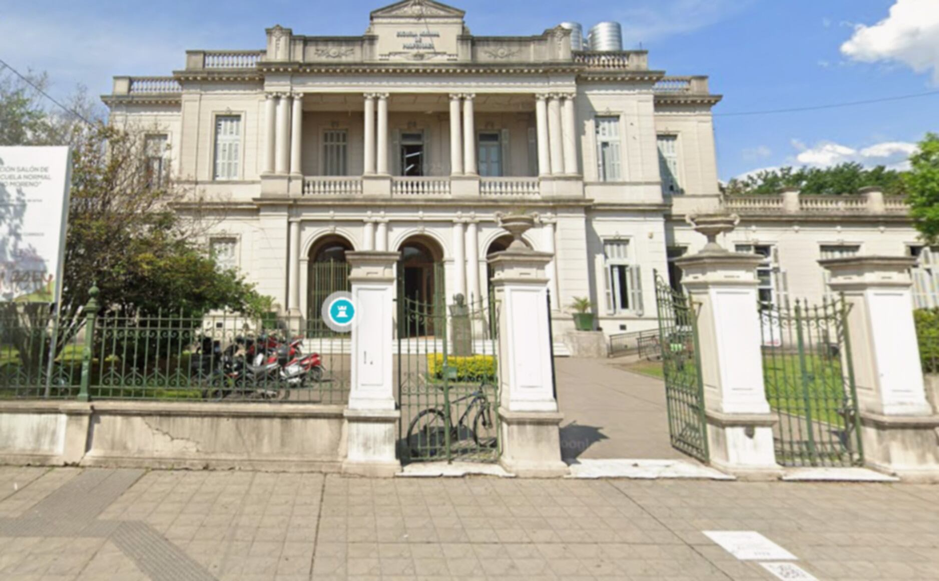 La Escuela Normal Superior “Mariano Moreno” de Concepción del Uruguay en Entre Ríos donde un alumno fue demorado por llevar una cuchilla en su mochila (Google Maps)