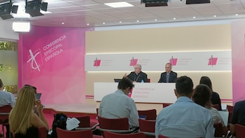 Los obispos invitan a sopesar las "distintas salidas" que ofrece la Constitución ante la "grave corrupción política"