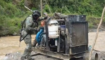 Excavadoras y equipos industriales eran