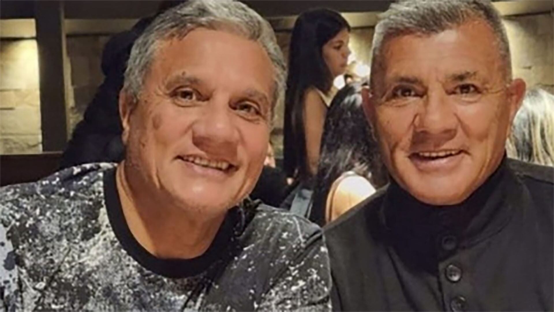 Héctor y Carlos, los hermanos Enrique, campeones con River y la Selección