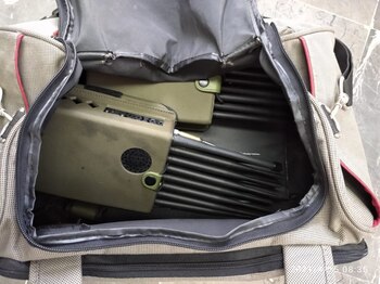 Le robaron las pertenencias y