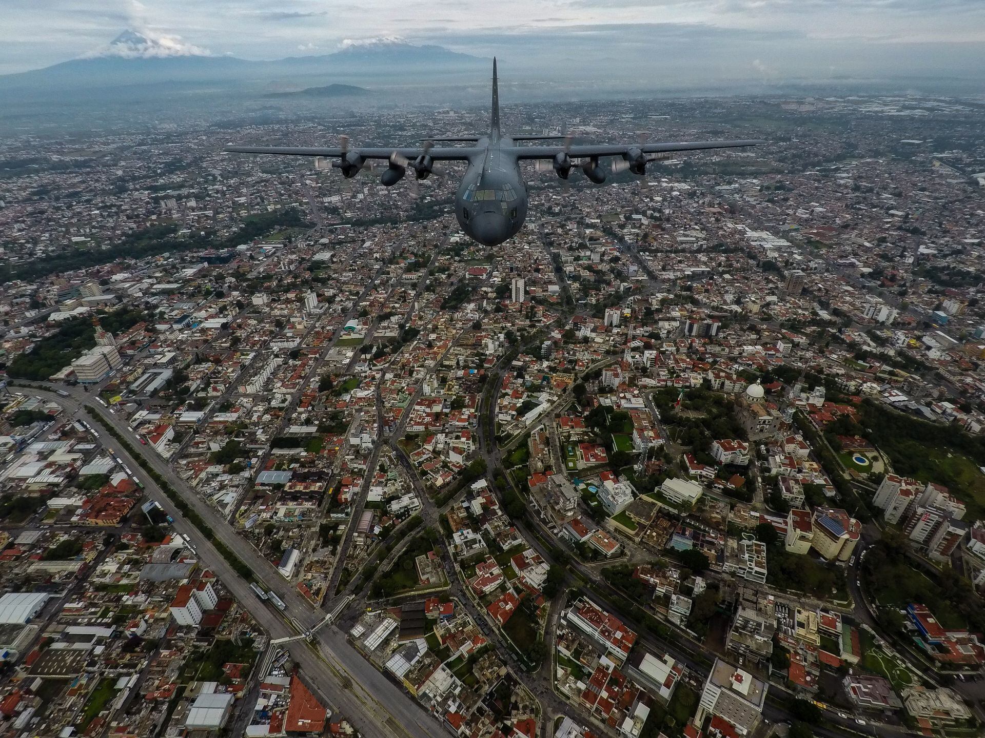 La Corte determinó que el Congreso puede delegar funciones de protección del espacio aéreo a la Secretaría de la Defensa Nacional, bajo criterios constitucionales. FOTO: ISAAC ESQUIVEL /CUARTOSCURO.COM